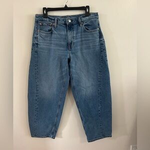 American Eagle Jeans Women’s 8 Barrel Leg high rise waist stretch faded wide leg